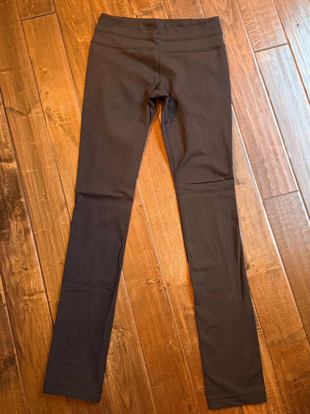 Lululemon Vintage Reversible Groove pant - black sz 6